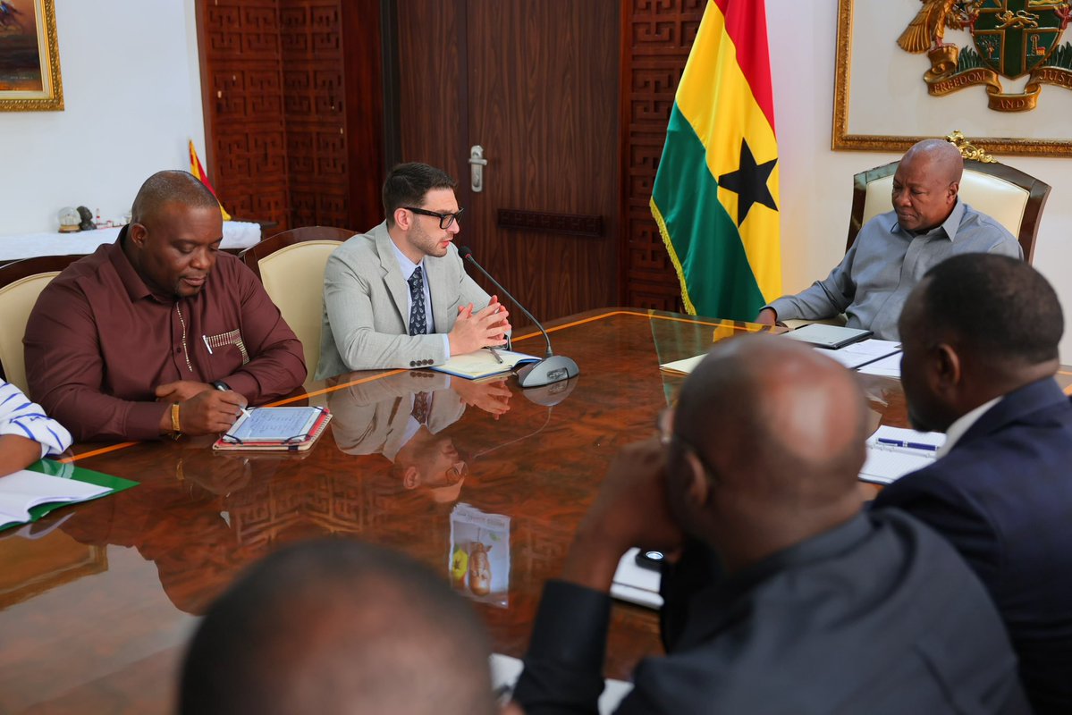 AlexanderSoros's tweet image. President Mahama, it was an honor to be invited to join you in Accra today.
Ghana has real momentum to lead as a beacon of democratic progress in the region, across Africa, and around the world — @OpenSociety stands ready to support your robust reform agenda. 🤝