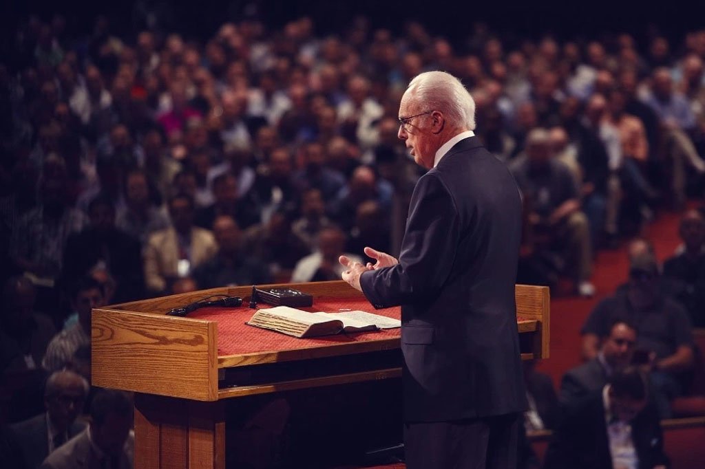 MacArthurGold's tweet image. Obedience motivated by love for God not only becomes believers’ supreme objective but also their supreme pleasure and satisfaction.
—John MacArthur. Philippians, Pg. 47