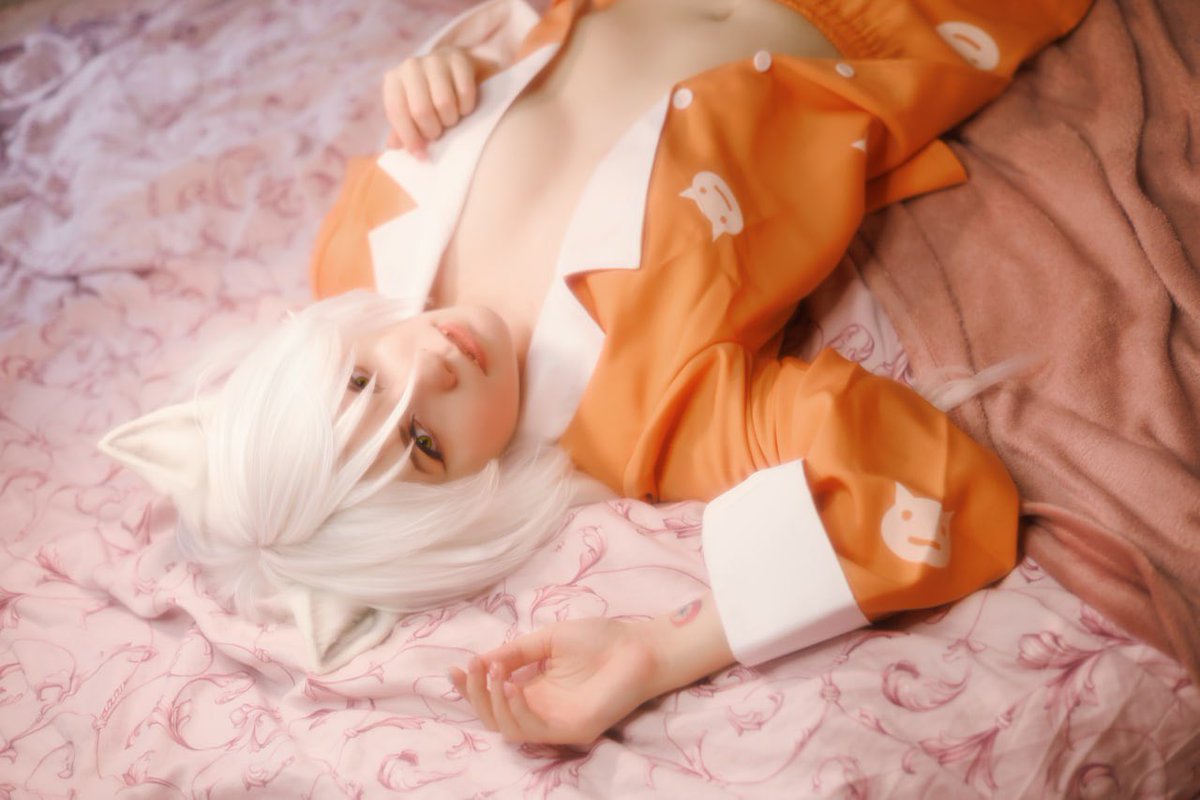 #cosplay #bakemonogatari #hanekawa