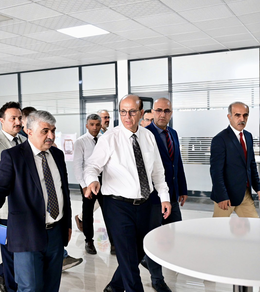 ilhangecit44's tweet photo. Çilesiz Semt Pazarımızın yan kısmında hayata geçirmeyi planladığımız "Çilesiz Kütüphanesi" projemizin çalışmalarını yerinde inceleyerek bilgiler aldık.

Hemşehrilerimizin hayatına dokunan hizmetleri hayata geçirmeye devam edeceğiz. https://t.co/vFifpW6CVs