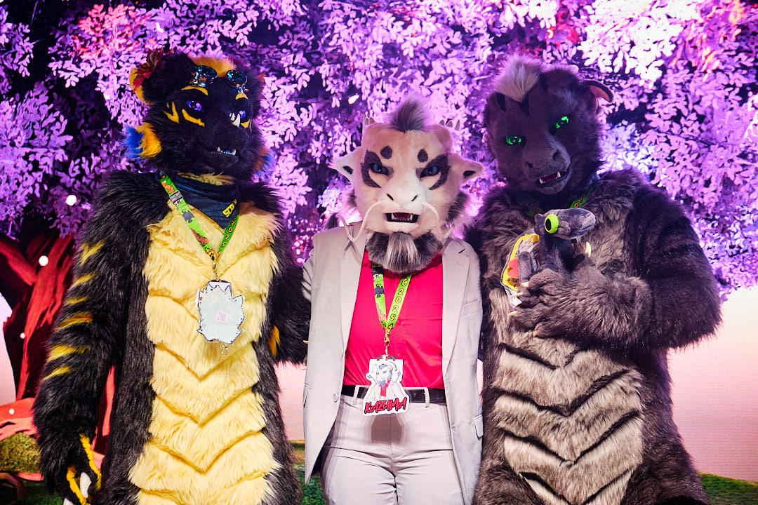 On this day, exactly one year ago, I got to pick up this big boy. And while I had this whole ordeal take longer that it had to, every single minute was worth the wait!😍

Being a dragon has been so much fun and I made both new friends and fond memories. Hope many more will come!