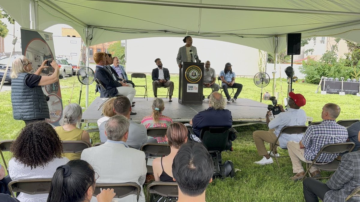 malcolmkenyatta's tweet image. Back in the district where it matters most. Yesterday I joined a community health and hoops event, and this morning we broke ground on new affordable housing.
I love my neighbors. I love this work. Thank you for trusting me to do it.