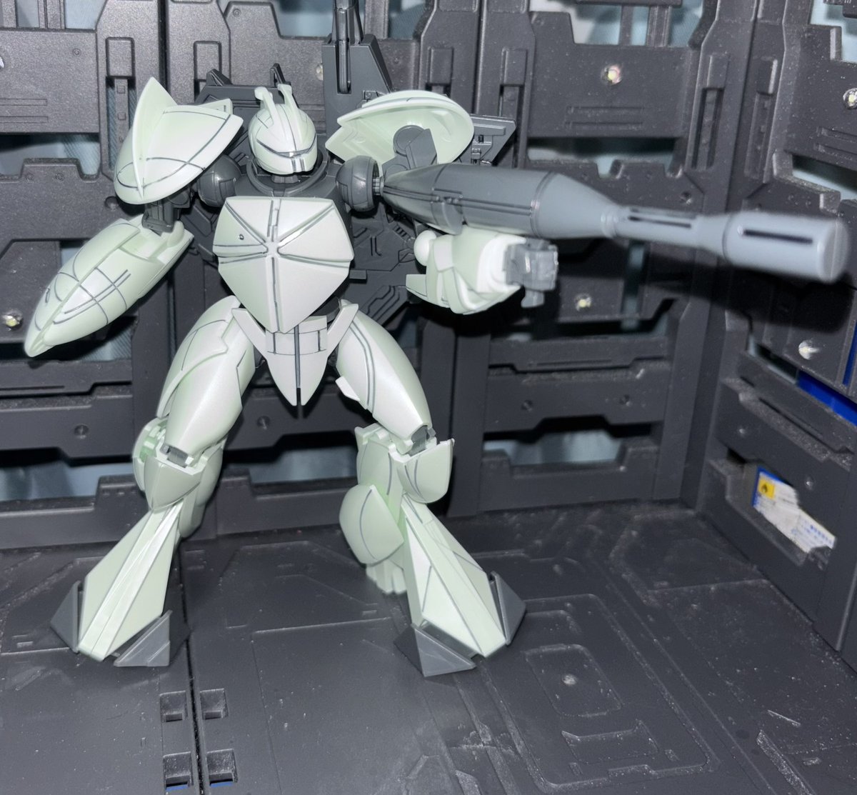 Hideyan021981's tweet image. ∀ガンダムの機体を探してたら色々あった‼️
#ターンX 完成❣️
#ガンプラ #めこ丸隊 #みりプラ
#ガンプラ好きとつながりたい
#ターンエーガンダム