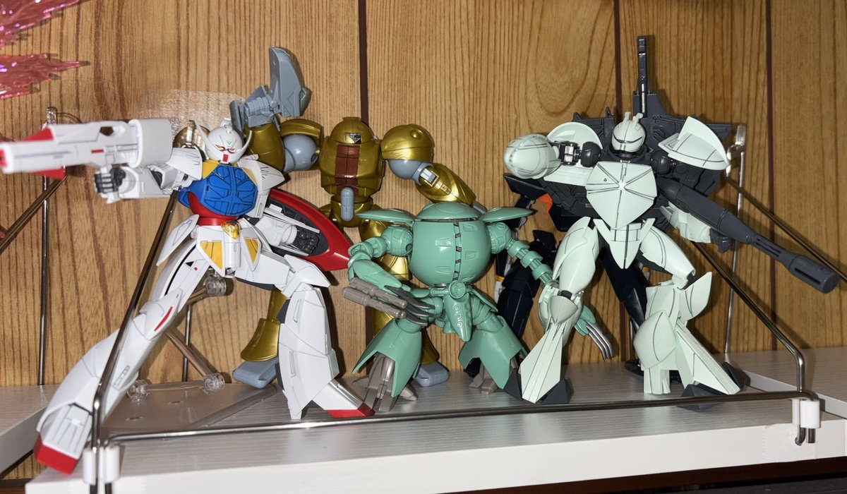Hideyan021981's tweet image. ∀ガンダムの機体を探してたら色々あった‼️
#ターンX 完成❣️
#ガンプラ #めこ丸隊 #みりプラ
#ガンプラ好きとつながりたい
#ターンエーガンダム