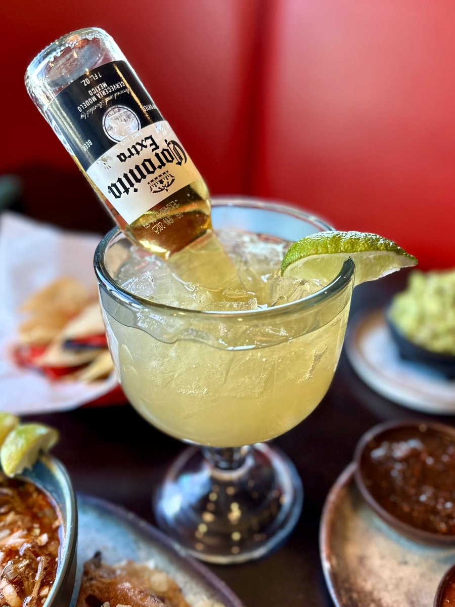 When life gives you limes… flip it upside down and bulldog it! 🍹🐶 Meet the Bulldog Margarita at Hussong’s Cantina — it’s big, bold, and comes with a beer riding shotgun!
Warning: May cause sudden bursts of dance moves you didn’t know you had 💃🕺 #HussongsCantina