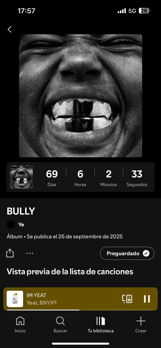 Lo de este hombre no tiene sentido
Se esta riendo de nosotros claramente