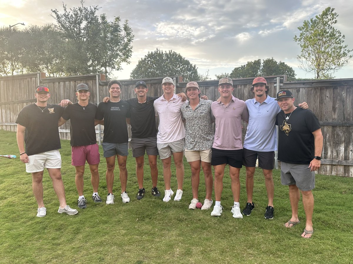 trouty16's tweet image. Always love having our @TxStateBaseball  Freshmen over for a steak dinner at the Trout house! These guys are crushing Summer School and ready to get after it this fall. Thank you @blair_trout for feeding these guys. Special group!