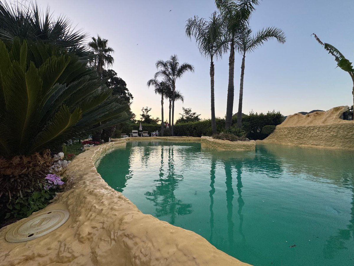 ColorflooringS's tweet image. Piscina realizzata con Poliurea e Poliuretano per un risultato bellissimo, sicuro e duraturo!
📷 Resistente al sole e al cloro
📷 Isolamento termico perfetto
📷 Ideale per ogni tipo di giardino o terrazza
Non rimandare il tuo sogno.
colorflooring.it
📷  info+39 0828 354702