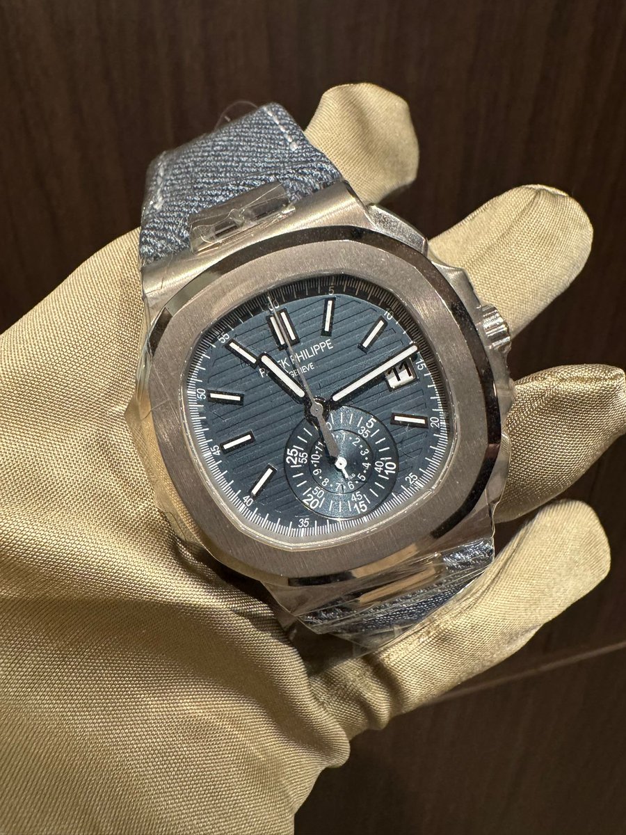 Just got a few new watches in, feel free to DM if you have any requests or inquiries✅

Mint Cartier Santos XL ADLC - $6000

Like New Cartier Santos ADLC L - $7800

Brand new Rolex 126710BLNR Batman - $17100

Audemars Piguet 37mm 15450BA - $69000
