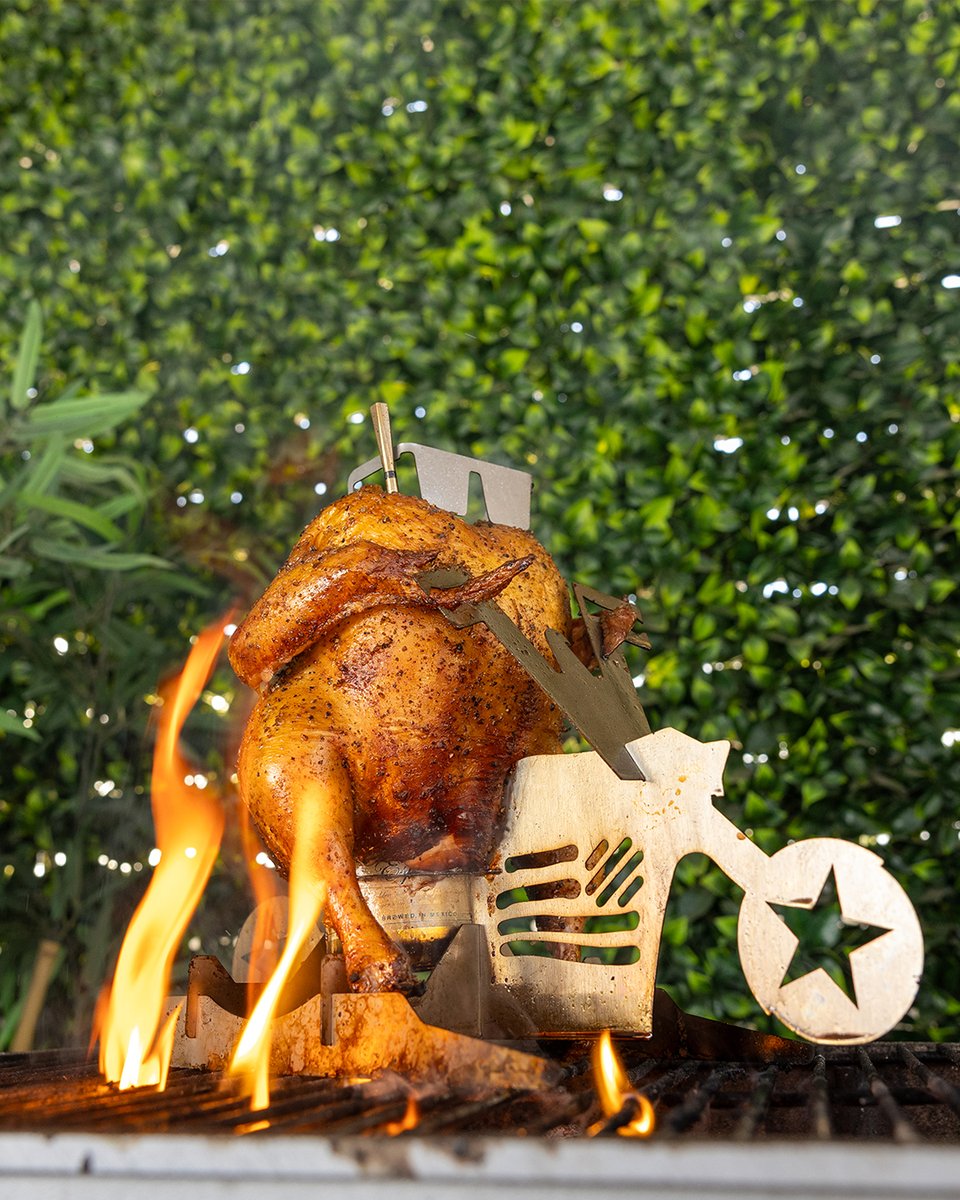 This chick took one look at the other side of the road... and floored it 🔥 🍗 

#MEATER #MEATERMADE