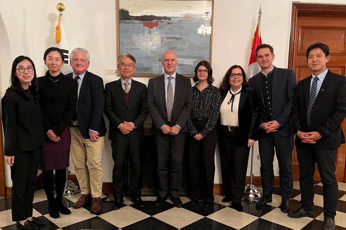 El 17 de julio, el Embajador Choi Jong-uk invitó a colegas del Banco Mundial y del BID a su residencia con el objetivo de discutir cómo fortalecer aún más la cooperación para apoyar los esfuerzos del Perú en el desarrollo sostenible.🤝