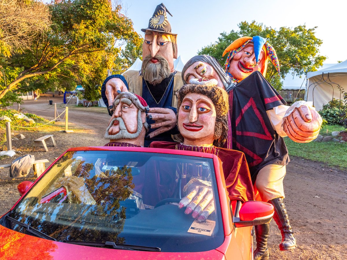 The kingdom awaits, don’t let parking slow your quest! 🚗 

Get your 2025 Festival Parking Pass for $15 (plus fees) now: etix.com/ticket/e/10506… 
Spots are limited, so secure yours early! Huzzah! 🚌 

#MnRenaissanceFestival #OnlyAtMNRF #RenaissanceFestival #RenFest #Huzzah