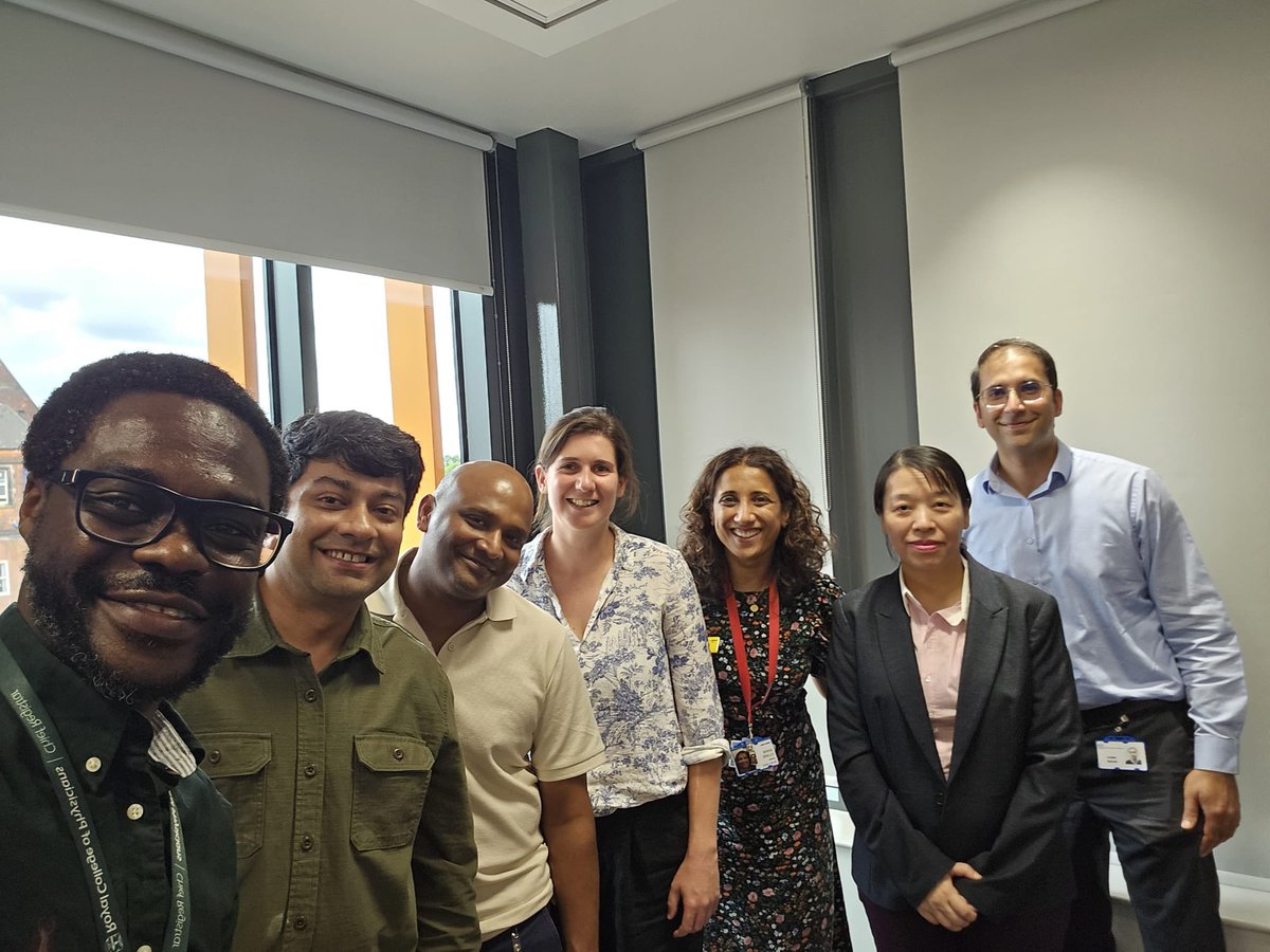 AcutemedSarbc's tweet image. Class of 2025 Tomorrows Leaders✔️ @SWBHnhs watch out for them !🤩Thankyou @dejavu029 @RCPhysicians our brilliant Chief Reg leading the way 🙏🏻& to our stellar inspiring speakers @doc_hnaqvi @StefcormackStef @EdwardFogden @markanderson55 @Dudley_SWBCEO @FMLM_UK the future is 🌟