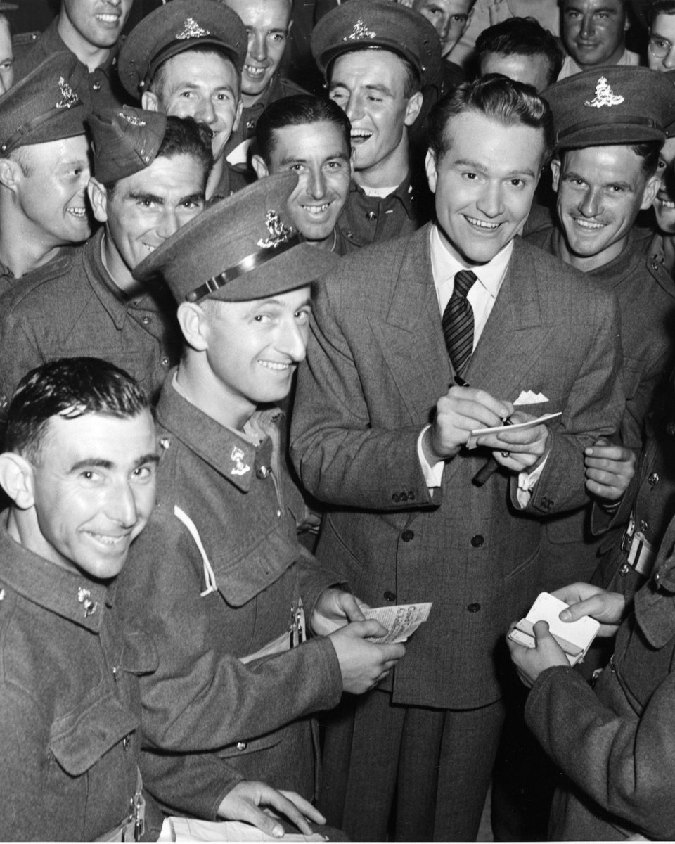 sagaftra's tweet image. Radio & TV performer Red Skelton was #BOTD in 1913. Best known as host of The Red Skelton show, Skelton believed that his life’s work was to make people laugh. In 1987, Skelton received the SAG Life Achievement Award & was inducted into both the Television and Radio Hall of Fame.