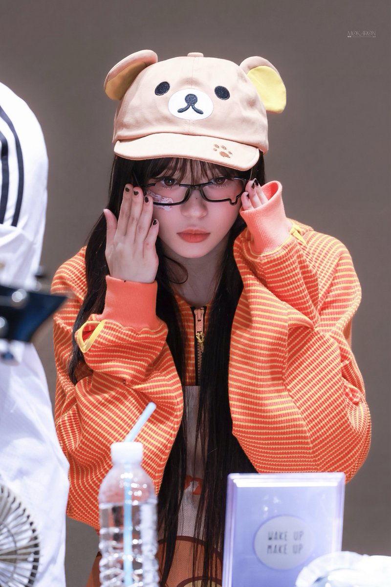 Mokaron_1008's tweet photo. ฅ 250718 ฅ bdm 팬싸

🧸

#모카 #MOKA #ILLIT #아일릿 https://t.co/Seyp0nkXsy
