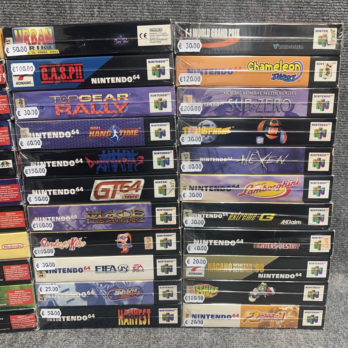 🎮¡Colección potente recién llegada! Mega Drive, N64, Game Gear y más. ¿Sabías que Oscar PAL fue exclusivo de ciertos países europeos?
📍Archiduque Carlos 43, Valencia
🕒 11–14h / 17:30–20:30
📦 Worldwide shipping