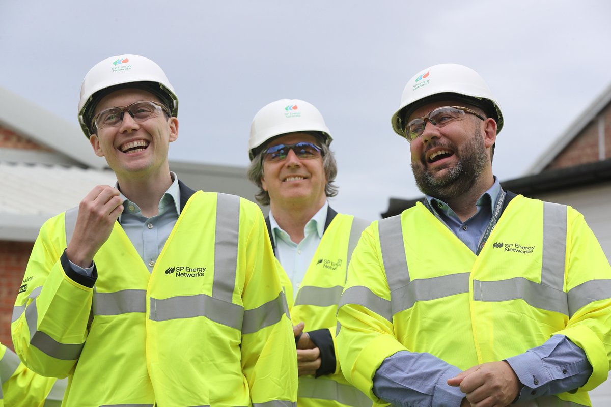 Matthew_Patrick's tweet image. In Hoylake, Scottish Power has a major training centre to help their apprentices go on to have excellent careers.
Steve Rotheram and I recently went to see the training in action and discuss Scottish Power’s role in delivering good jobs and clean energy.
I am proud we have…