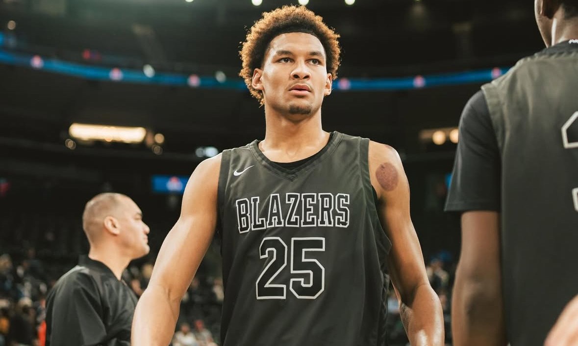 DPiper247's tweet image. Peach Jam notebook:
- #Illini are high on 2026 wing Maximo Adams
- MeanStreets 16U is must-watch
- Other names to know
READ: 247sports.com/college/illino…