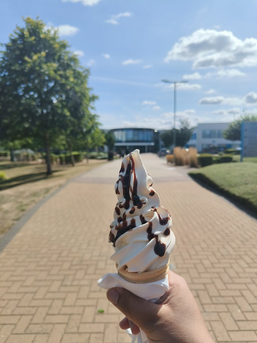 Awesamin17's tweet photo. Much needed ice cream on a hot day with some busy enrichment trips and activities happening today @Challney_Girls ! 🍦 https://t.co/3wGUIAB8lE
