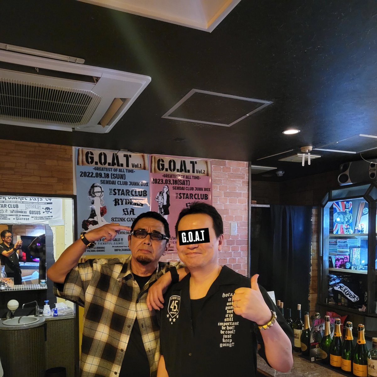 GOAT_SENDAI's tweet photo. 『縁起でもねぇ』
と怒られるかもだけどニュースを見た時の衝撃はヤバくて。当たり前にライブを見る、そこにいるは当たり前じゃないんだと。年齢とか病気とか関係なく何が起こるかわからない。#STARCLUB 。#HIKAGE 。エピソード語ろう
『お前はいつも挑戦的な間違いをするよな』が自分の初期怒られ。 https://t.co/yHQkfMgMMZ