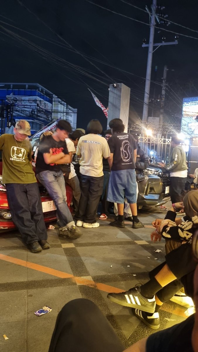 Mobilku hari ini menjadi tempat bersandarnya skenaaaa🤙🤙
Bangga aku
#1hari1achievement