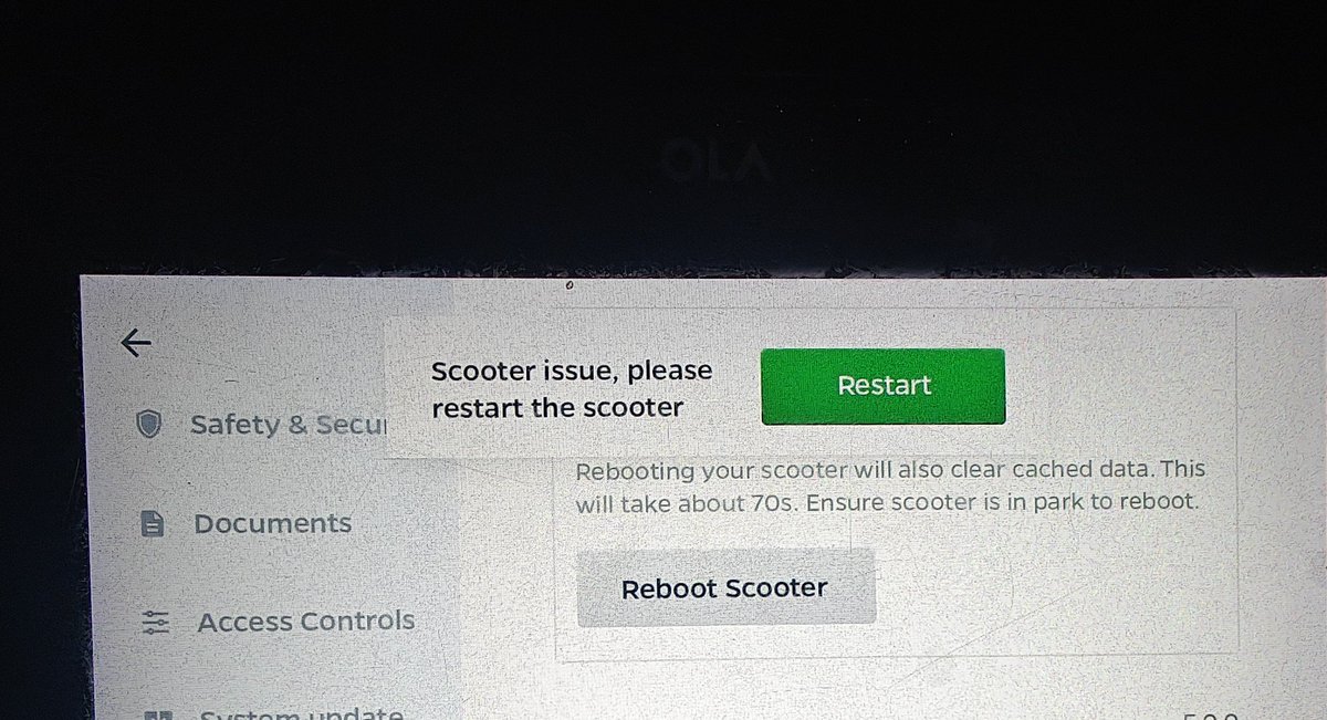 Monukadian's tweet photo. @OlaElectric No one visited for home service and my ola S1 not working. Worst service by ola and no customer care support!! Zero https://t.co/gLHySXXl8d