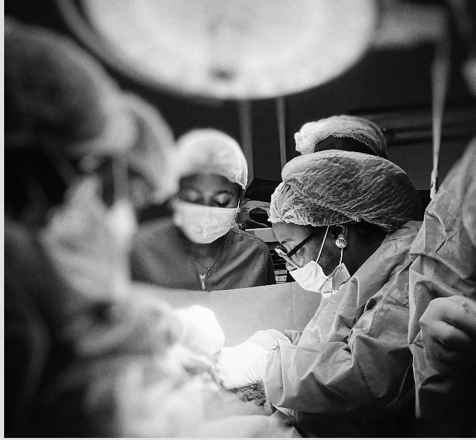 oliveKubmite's tweet photo. Op list completed 👌 ✔✅
Available for post-op monitoring 
But Thank God it's Friday 😊 💯💯

#SurgeryBaddie
#ILookLikeASurgeon 
#TGIF https://t.co/1plMbI465L