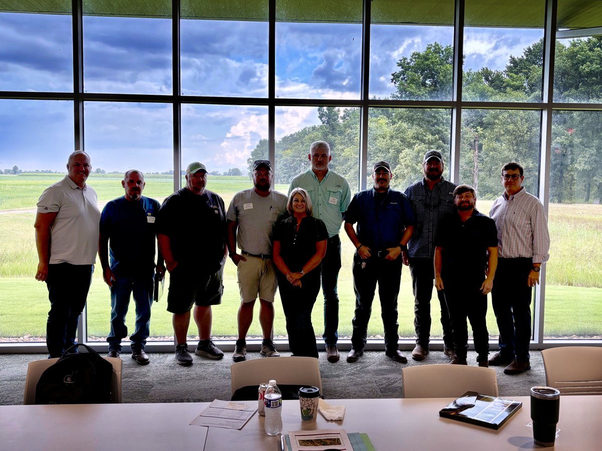 FMHins's tweet image. Claims staff from the home office and the Delta region recently attended the NCIS rice field days in Harrisburg, AR. This was a great learning and networking opportunity with @UScropinsurance #FromtheField