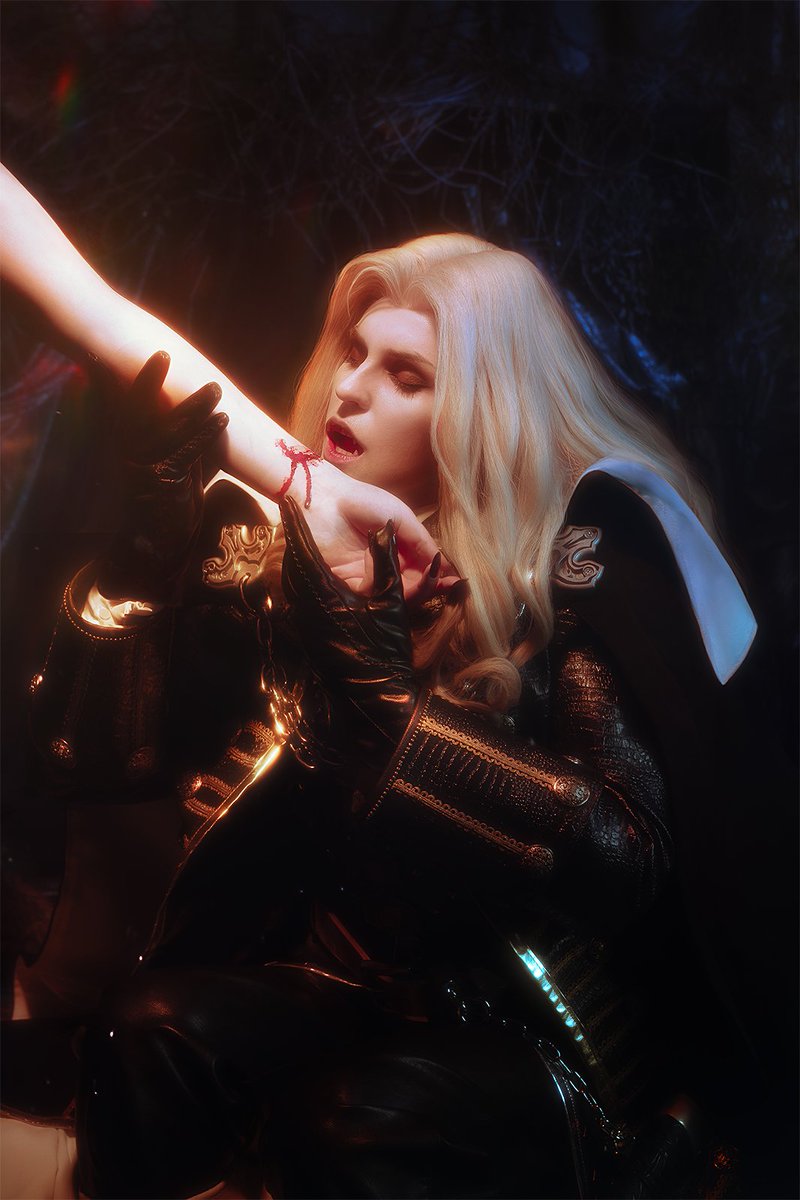 AliceYuric's tweet image. 🩸One small bite...
#CastlevaniaNetflix #ALucard #Castlevania