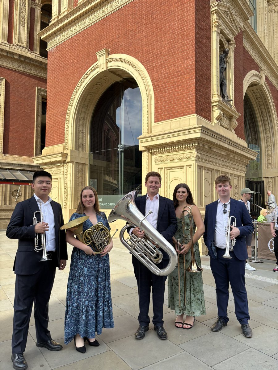RCMLondon's tweet image. RCM quintet, Wigfield Brass, are ready to welcome Proms-goers to the opening of the 2025 season tonight as part of @BBCRadio3’s @bbcproms Countdown Day!
Tune into the programme at around 5.30pm to hear them in action: bbc.co.uk/programmes/m00…
#BBCProms