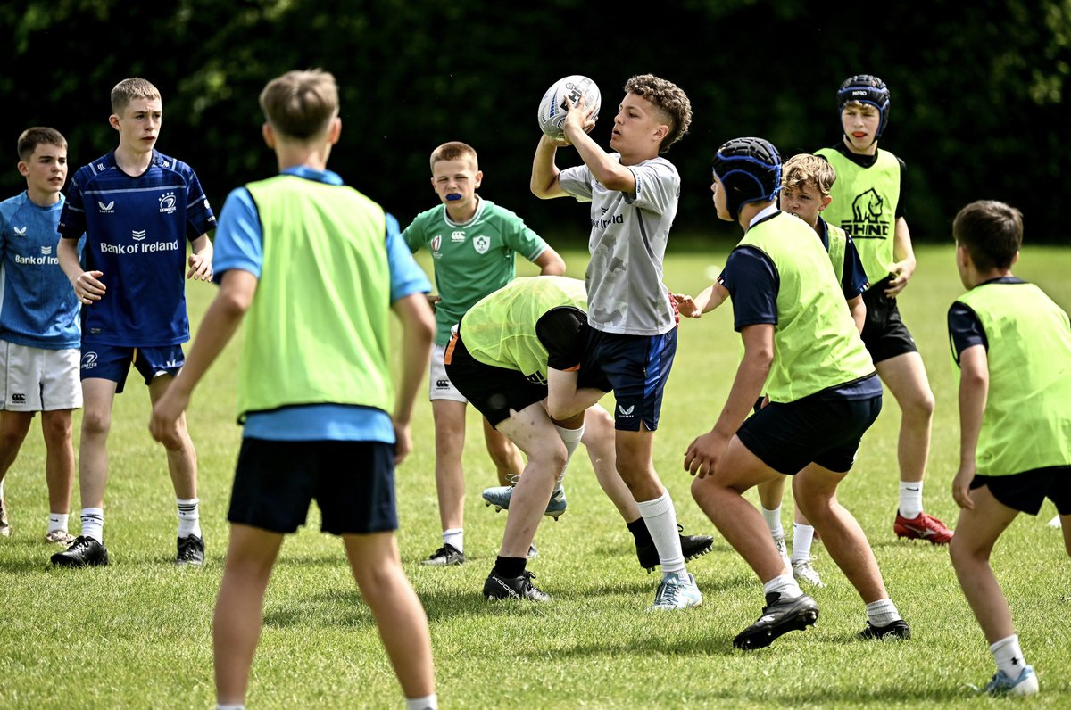 LeinsterBranch's tweet image. A week in the life of a professional rugby player π
Brilliant week at the @bankofireland Leinster Rugby School of Excellence in Kingβs Hospital for all our players and coaches π
#NeverLessThanEverything #SOE2025