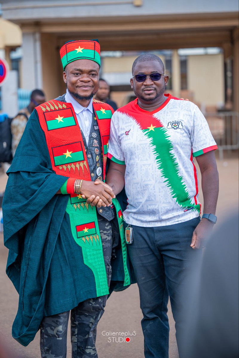 Chaque jour est une grâce, un cadeau de la vie pour se convaincre que les meilleures portes s’ouvriront un jour, si on continue de bosser dur sans baisser les bras. Hommage à tous ceux dont l’engagement et la passion redonnent du courage aux autres d’avancer. #espoir #colibri