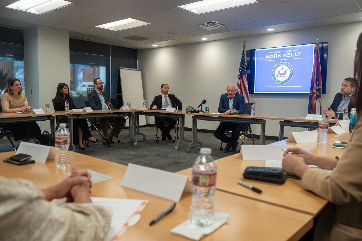 SenMarkKelly's tweet image. Protecting Arizonans from extreme heat requires collaboration between federal, state, local and community partners. That’s why I hosted a roundtable with experts to learn about their work and how I can be helpful in the Senate. One of the biggest challenges is inconsistent…