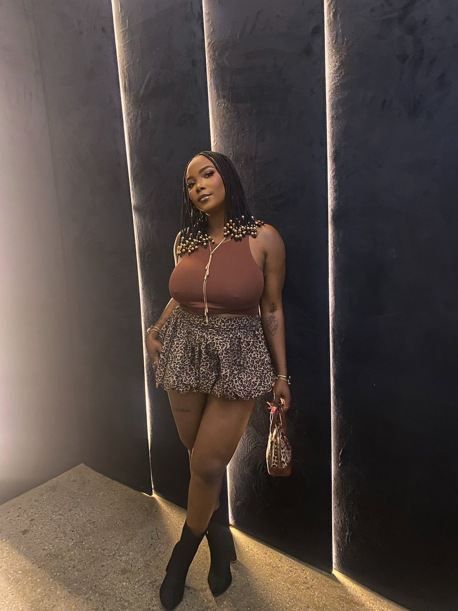 Cleopatra🌻 tweet media