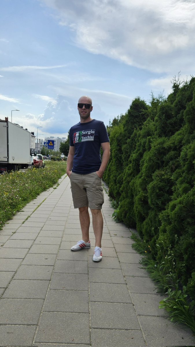 Mati_casual_PL's tweet image. Adidas SL72 and Sergio Tacchini today, have a good Friday ✌️🍻
@adiFamily_ 
#Adidas #sergiotacchini #casual #casualstyle