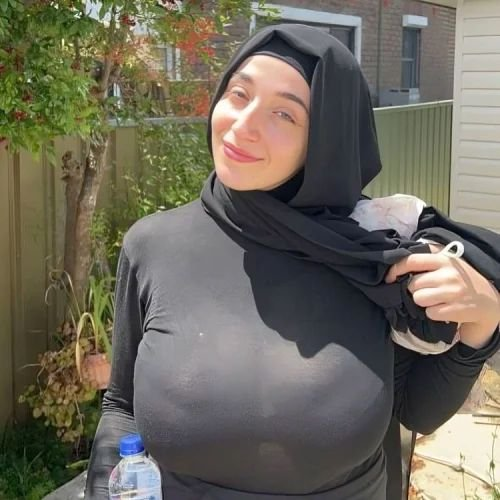 slayer_i69's tweet photo. Anyone has her collection ? Essra or Zeynapauss77 whatever her name is ? 
#hoejabi #mslut #hijabi #hijabhot #Muslim #alima #muslimah https://t.co/KHpxG1ywoV