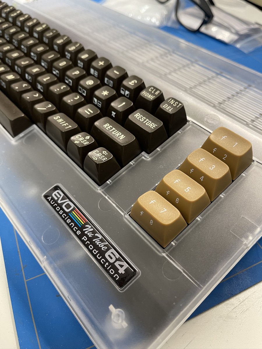 RetroBadgeman tweet media