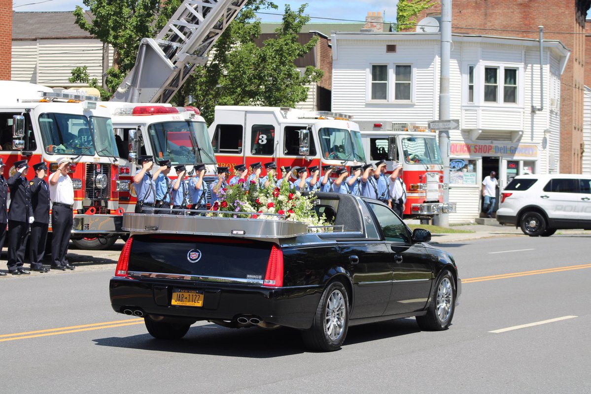 TroyCityHall's tweet image. Today, a beautiful and emotional funeral procession passed Troy Fire HQ to honor our beloved “Dawg,” Honorary Captain George Boone.
For 40+ years, Boonie was family to TFD and TPD - a constant presence, a loyal friend, and a true legend. We love you, Boonie! ❤️