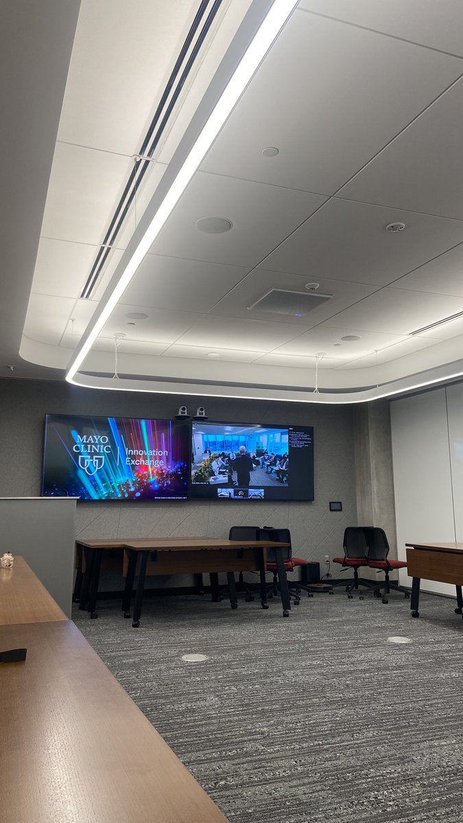 IuriFFelix's tweet image. What a pleasure it was to join the first meeting of the @MayoClinic Innovation & Entrepreneurship Academy! Grateful for the opportunity to learn, collaborate, and bring ideas to life. 📈🔥
#Innovation #Entrepreneurship