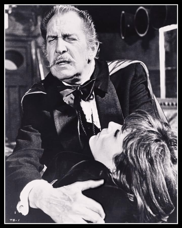 HorrorHammer1's tweet image. Vincent Price and Diana Rigg in Theatre of Blood' AIP (1973)