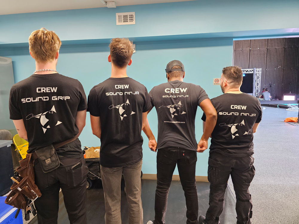 Go on the Road with David Gutierrez to capture sound on Somebody Feed Phil, one Texas town at a time! Full story: bit.ly/3IyXX54
@fairygodmotherninja #somebodyfeedphil #netflix #zaxcom #userstory #productionsoundmixer #soundforpicture #digitalrecordingwireless