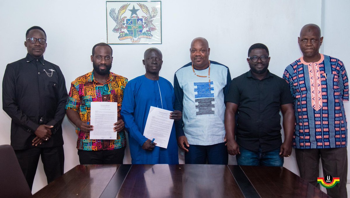 _nsagh's tweet image. The Gambia’s National Youth Service Scheme (NYSS) and the National Service Authority (NSA) seal their commitment to shared Youth Service Goals with the Signing of a Memorandum of Understanding (MoU) earlier today at the Authority&apos;s Headquarters, Airport-Accra.

#NSAfortheyouth…