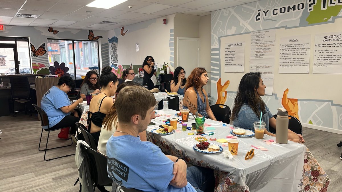 MaketheRoadNJ's tweet image. Thank you @rasjbaraka for joining us for @maketheroadnj’s quarterly staff retreat 6 months into the Trump administration & 6 months out from a new governor.
Your leadership reminds us what’s possible when we organize & build a New Jersey that works for ALL.