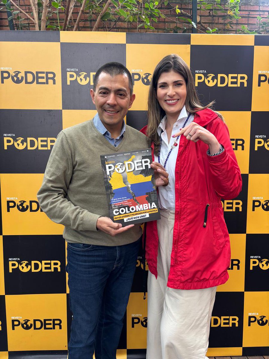 juandpenuelac's tweet image. Agradezco a la @RevistaPODERcol por abrir este espacio de diálogo, donde pudimos compartir los avances y logros de nuestra labor en la @CamaraColombia.
Muy pronto estaremos compartiendo la entrevista completa.

#PeñuelaEnMedios
#RevistaPoder #RendiciónDeCuentas #LiderazgoRegional…