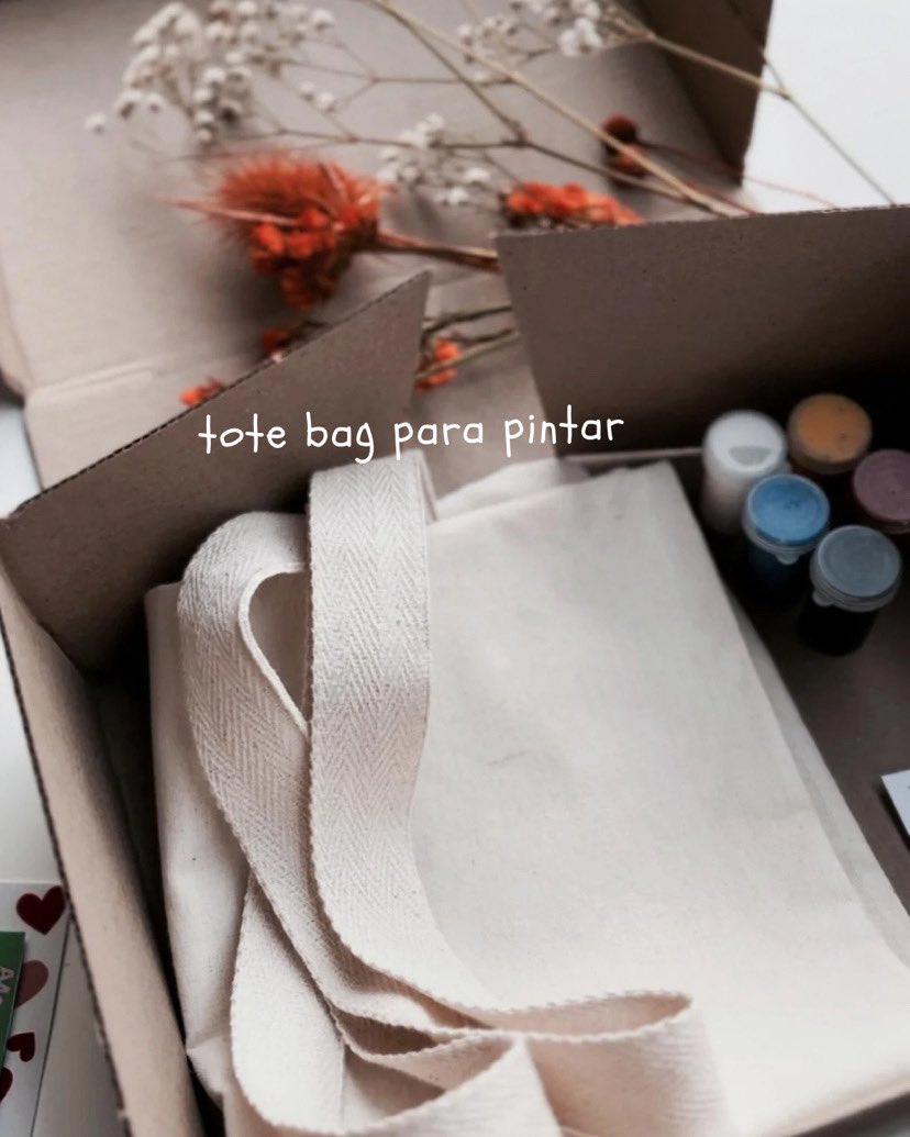 geoltan's tweet photo. ¡BOX DÍA DEL AMIGO 🎁✨!
3 experiencias en 1: reconectar, crear y celebrar.
Incluye:
🎨 Tote/bandeja para pintar + pinturas y pinceles
🌸 Sahumerio #FueraMalasVibras
🃏 Cartas de conexión
🎶 Bingo musical
¡Y más!

Consultas por MD o al 📲 https://t.co/VbyPcTOpR6 https://t.co/46dxOKwXma