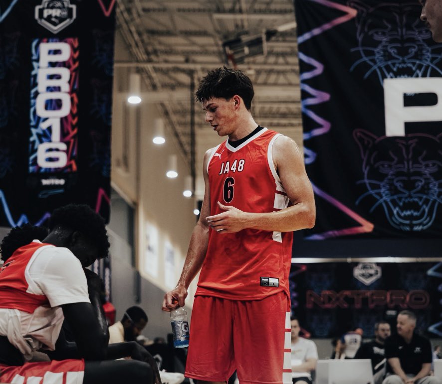 costello_mason's tweet image. JA Champions Stats
Game 1: 19 points, 3 assists, 4 boards
Game 2: 11 points, 5 boards, 2 blocks
Grateful for the opportunity to compete with the best in the Country! @JUCOadvocate
