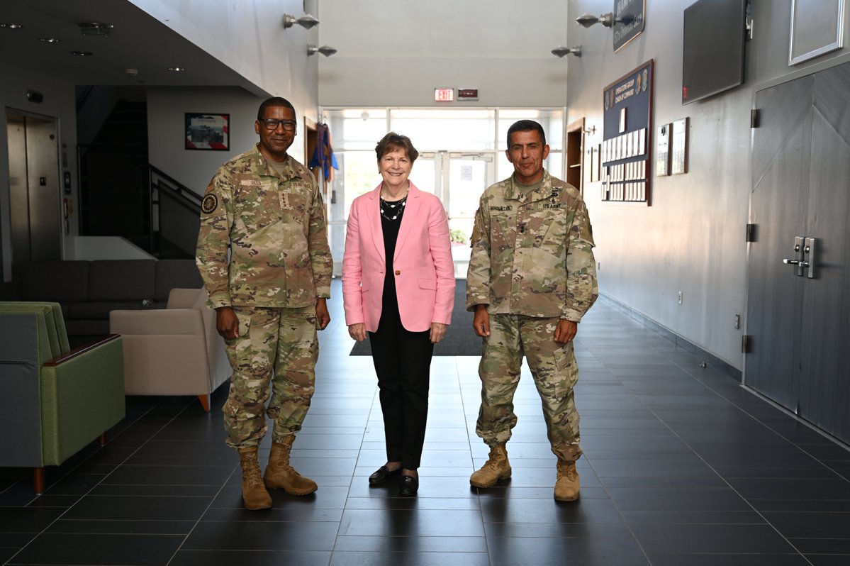 SenatorShaheen's tweet image. I was glad to welcome General Reed to Pease Air National Guard Base to see first-hand the essential role that New Hampshire’s 157th Air Refueling Wing plays in maintaining our national security. I look forward to working with General Reed to support the service members at Pease.