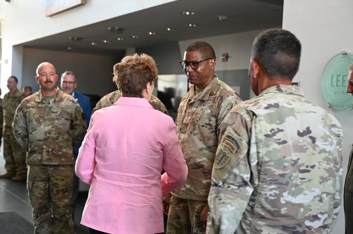 SenatorShaheen's tweet image. I was glad to welcome General Reed to Pease Air National Guard Base to see first-hand the essential role that New Hampshire’s 157th Air Refueling Wing plays in maintaining our national security. I look forward to working with General Reed to support the service members at Pease.