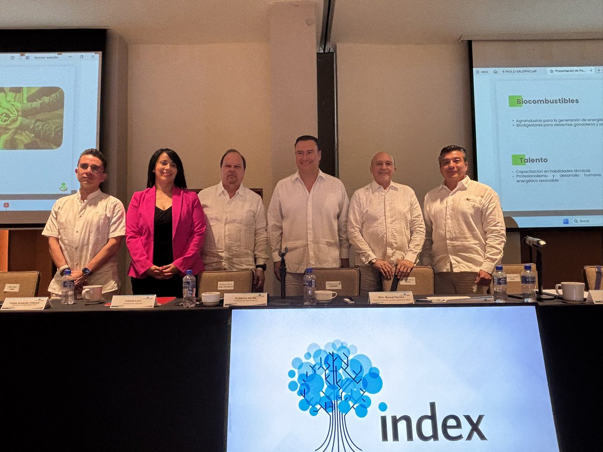 SEDESJALISCO's tweet image. Nuestro Secretario, @ManuelHerrV, presentó nuestra Secretaría ante el Consejo Directivo de @index_nacional.
Llevamos un mensaje claro: Jalisco está listo para ofrecer a la industria maquiladora y manufacturera energía limpia, accesible y confiable ⚡🌎