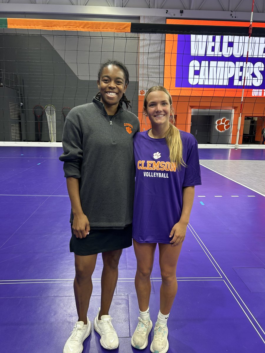 LydieVarnadore's tweet image. Thank you so much to @ClemsonVB for an amazing elite camp! What a great opportunity to learn from Coach Kirr, Coach Unroe, and Coach Mo! @CoachKirr @A5Chattanooga